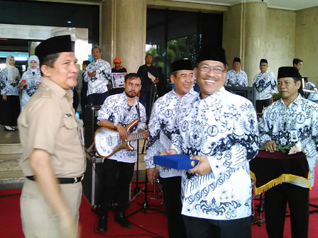Pencarian PGRI Kota Karawang - Persatuan Guru Republik Indonesia Cabang Kota Karawang